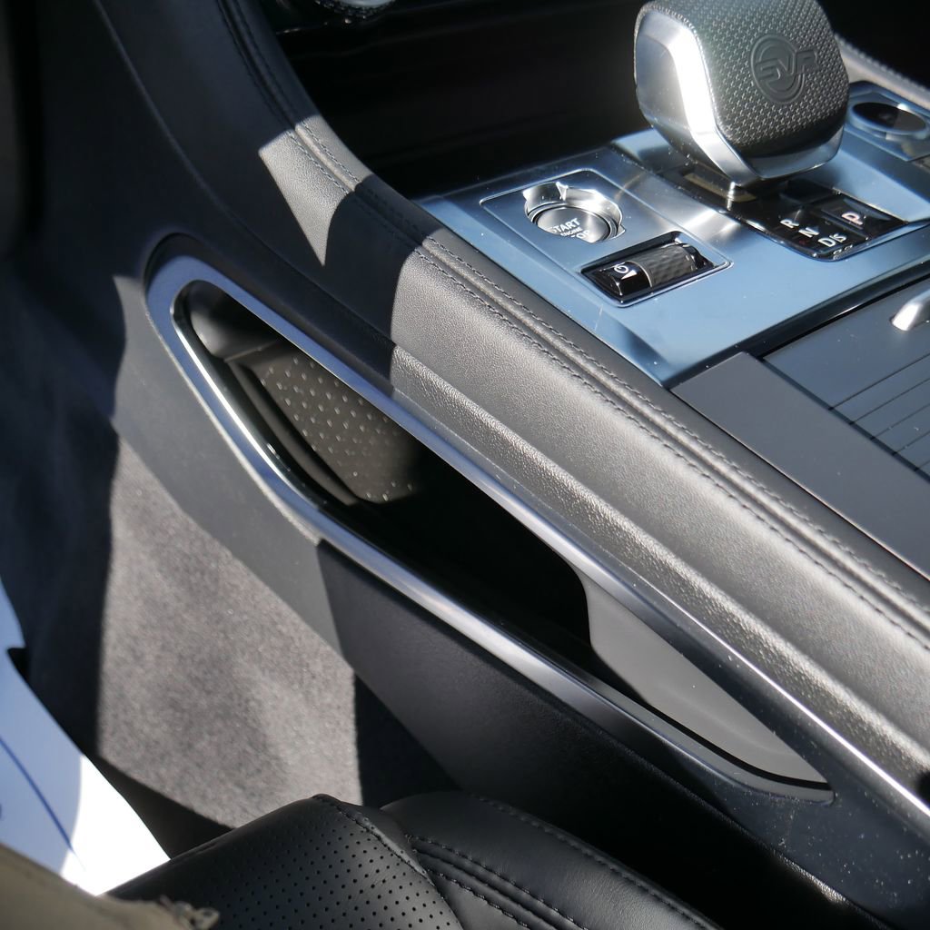 Used 2024 Jaguar F-PACE SVR image 41