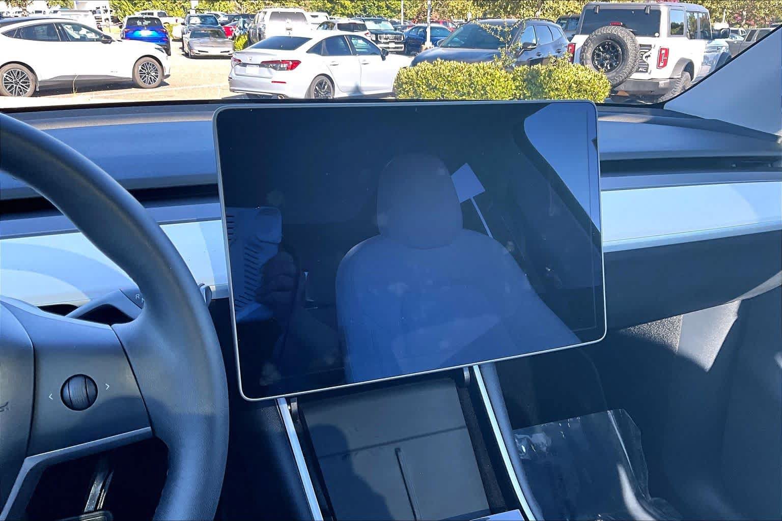 Used 2020 Tesla Model Y Long Range AWD/4WD image 25