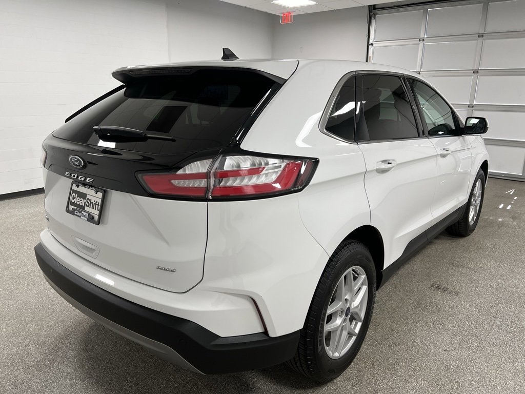 Used 2024 Ford Edge SEL image 12