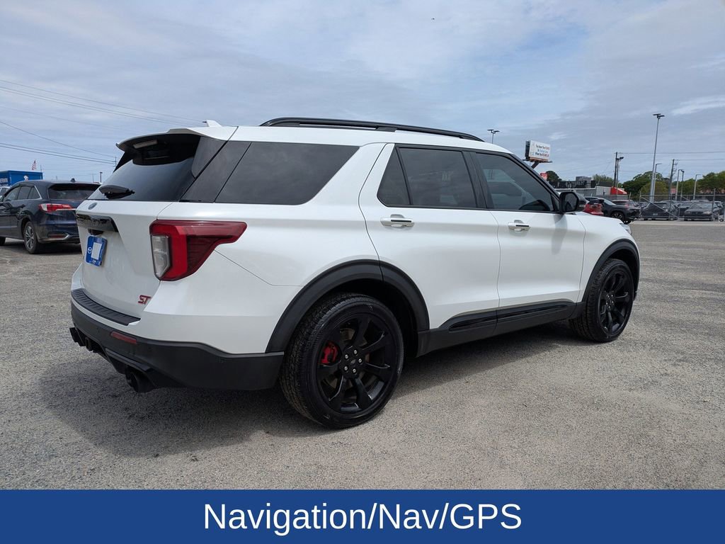 Used 2020 Ford Explorer ST w/ ST Street Pack image 4
