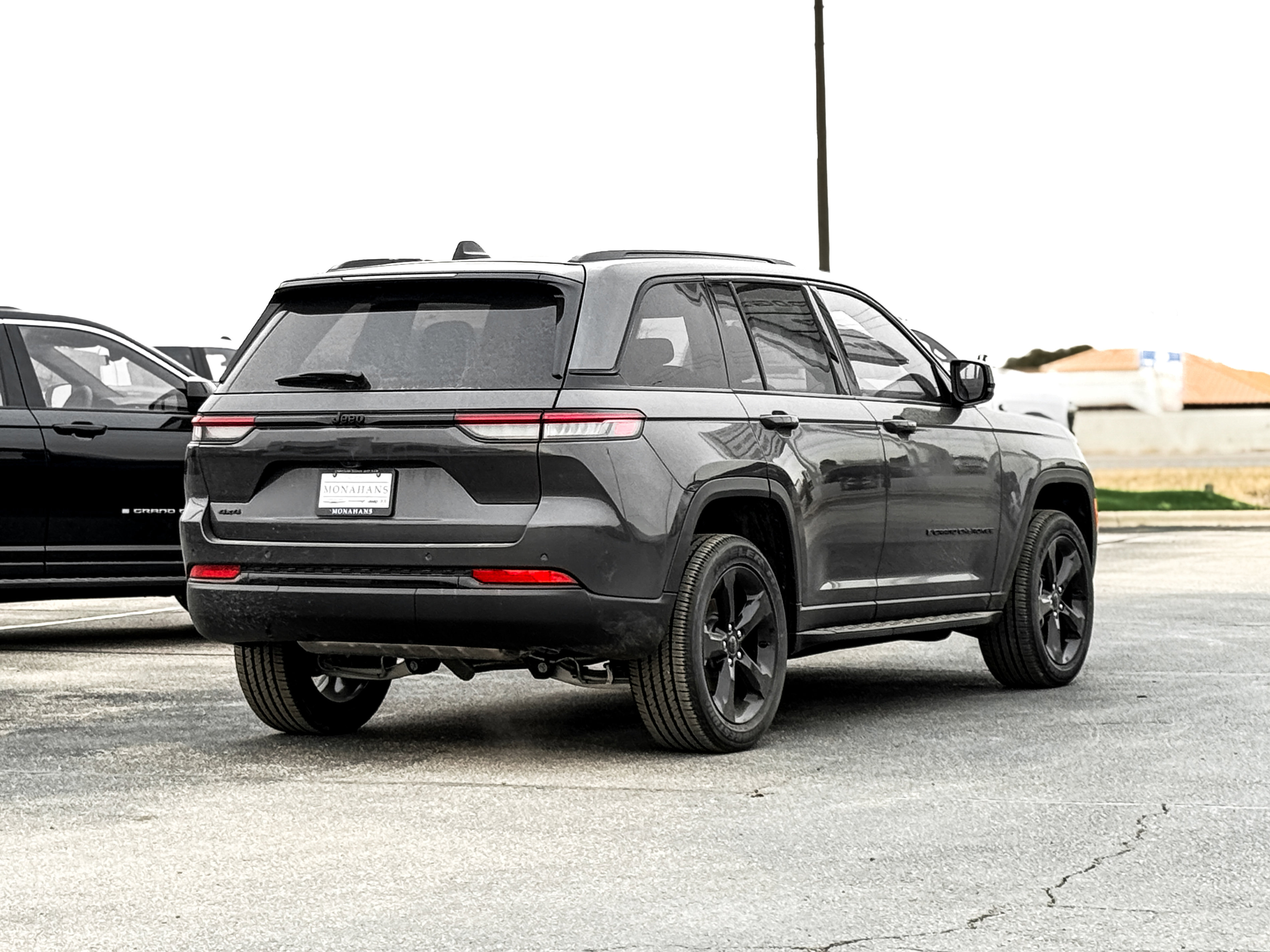 New 2025 Jeep Grand Cherokee 4WD image 5