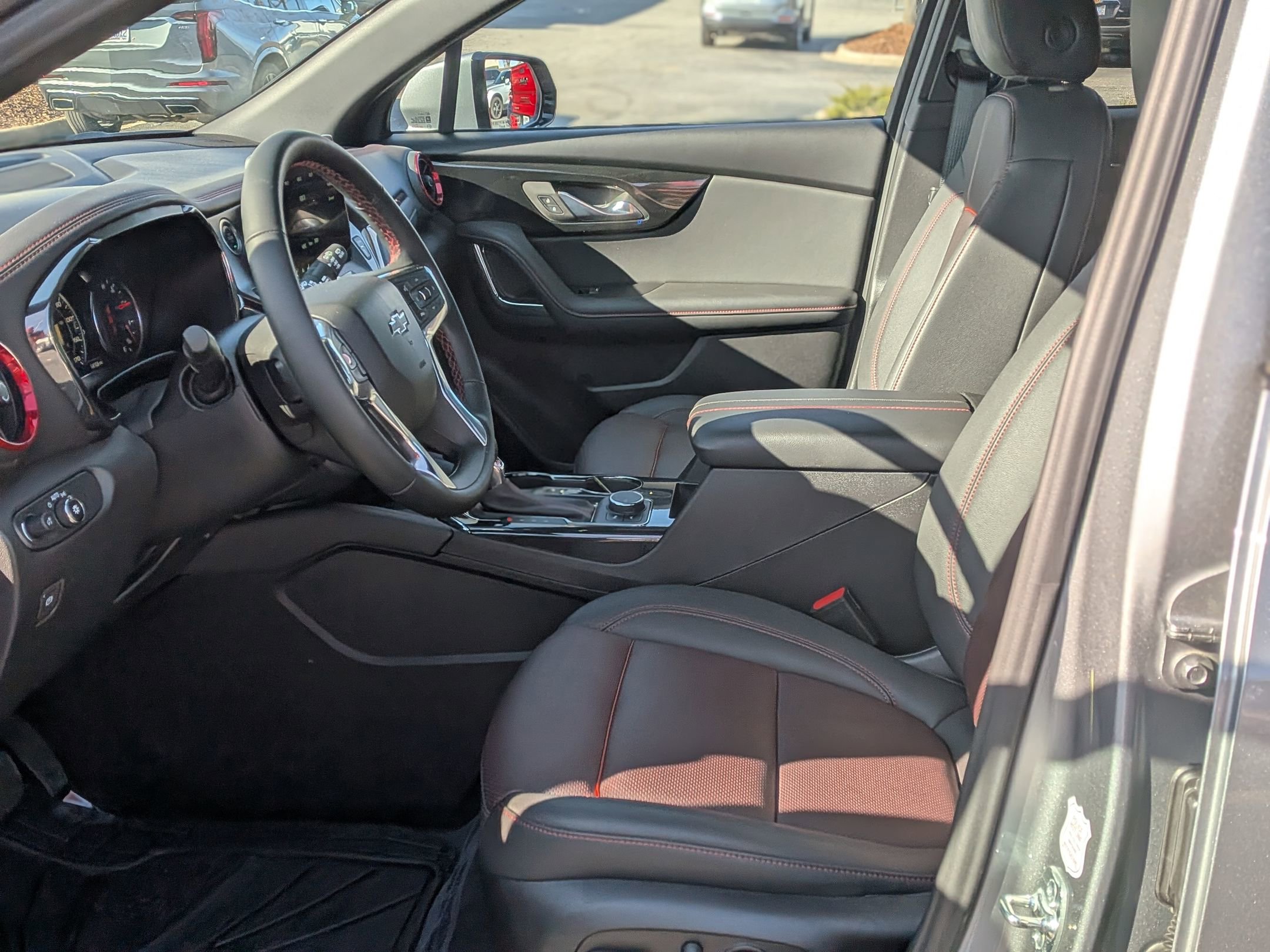 Certified 2025 Chevrolet Blazer RS image 16