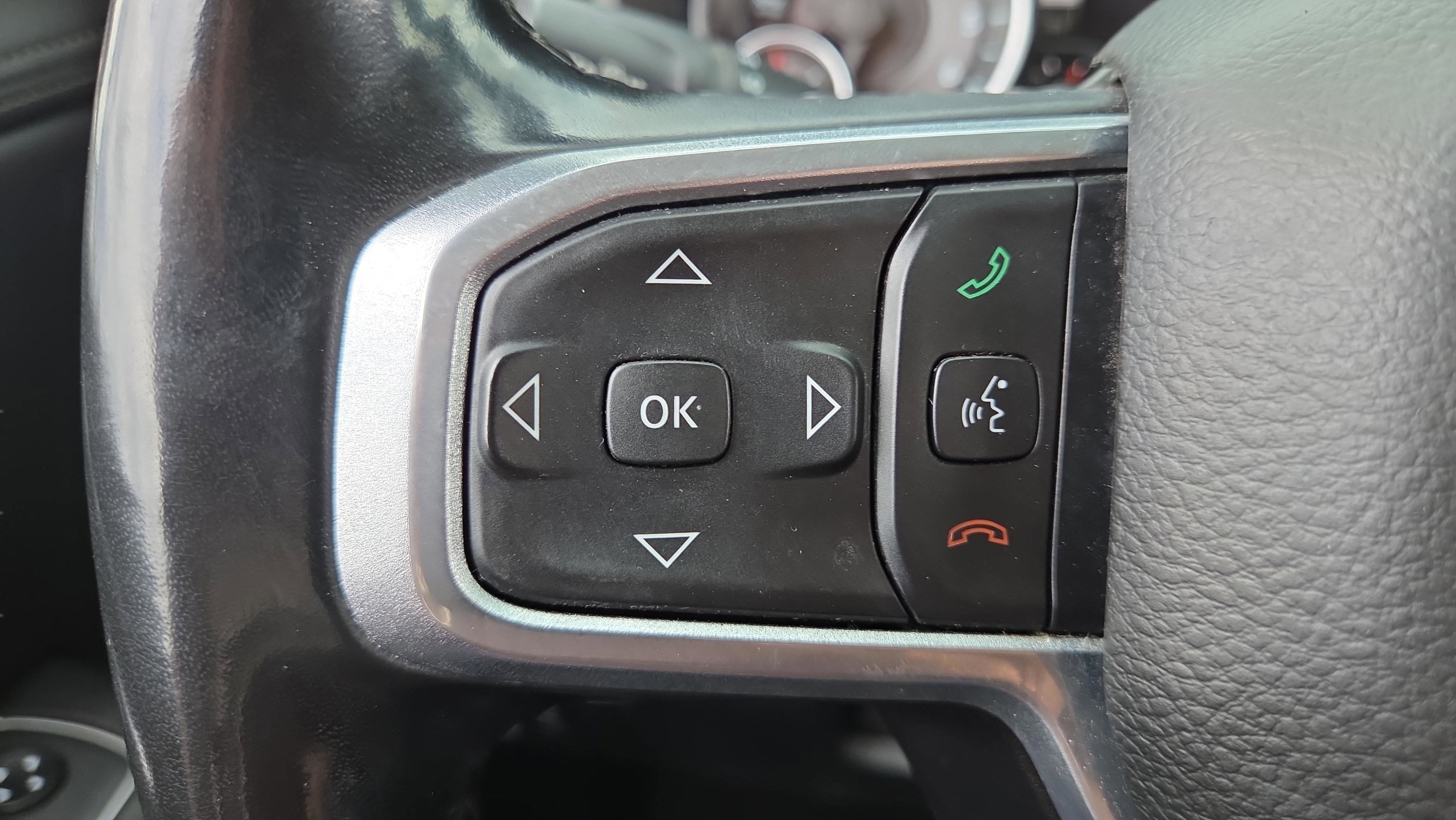 Used 2020 RAM 1500 Laramie AWD/4WD image 22