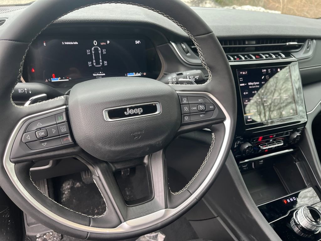 New 2026 Jeep Grand Cherokee L 4WD image 18