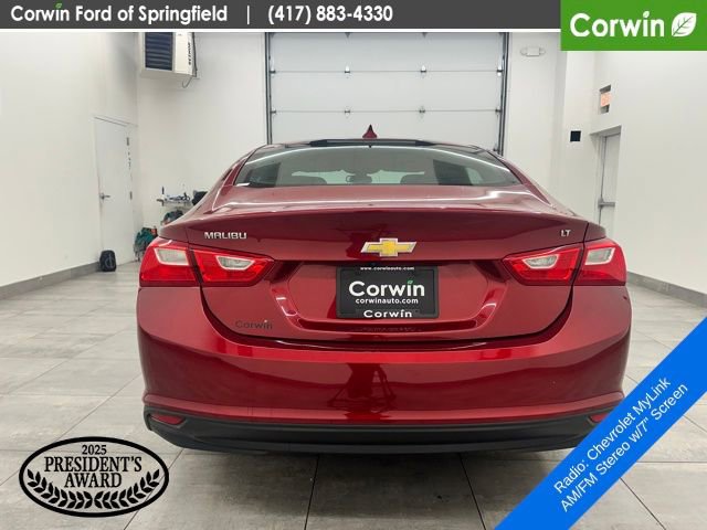 Used 2018 Chevrolet Malibu LT image 4