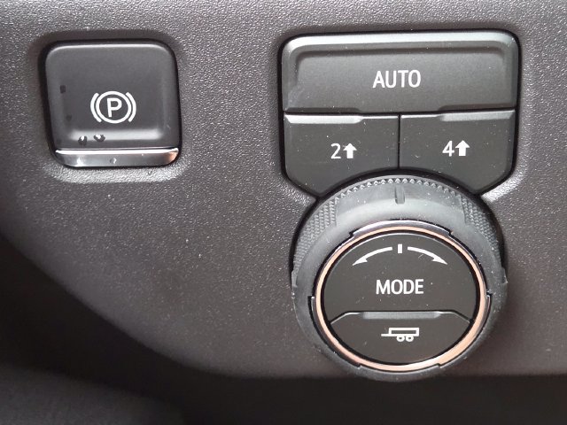 New 2026 Chevrolet Silverado 1500 LT w/ LPO, Liner Protection Package AWD/4WD image 24