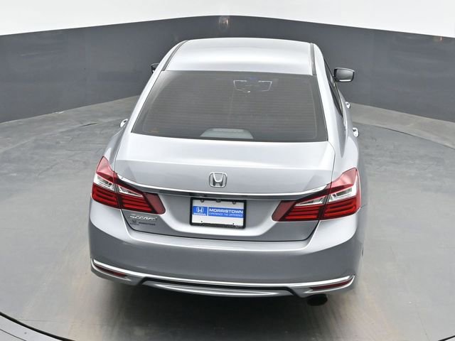 Used 2017 Honda Accord LX image 33