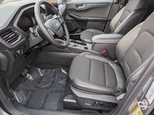 New 2026 Ford Escape SE FWD image 4
