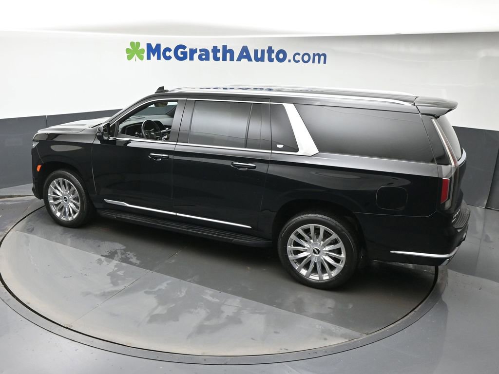 Used 2022 Cadillac Escalade ESV Premium Luxury image 34