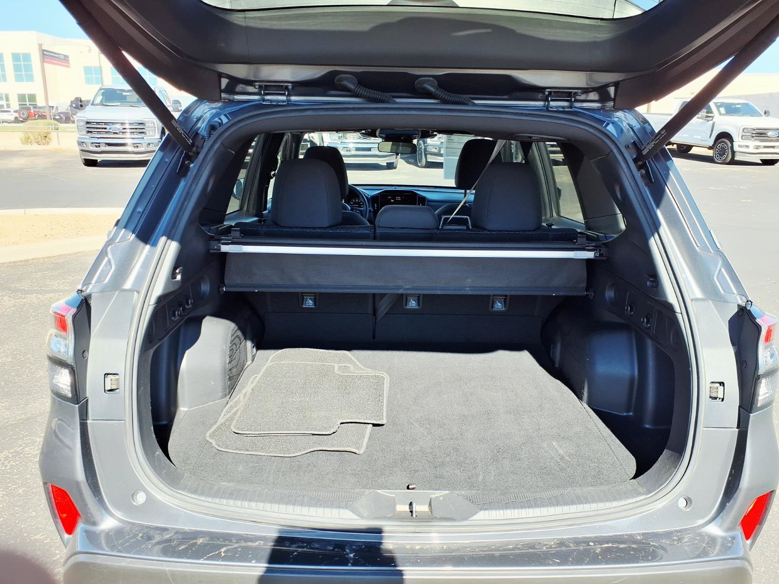 Used 2025 Subaru Forester Premium AWD/4WD image 15