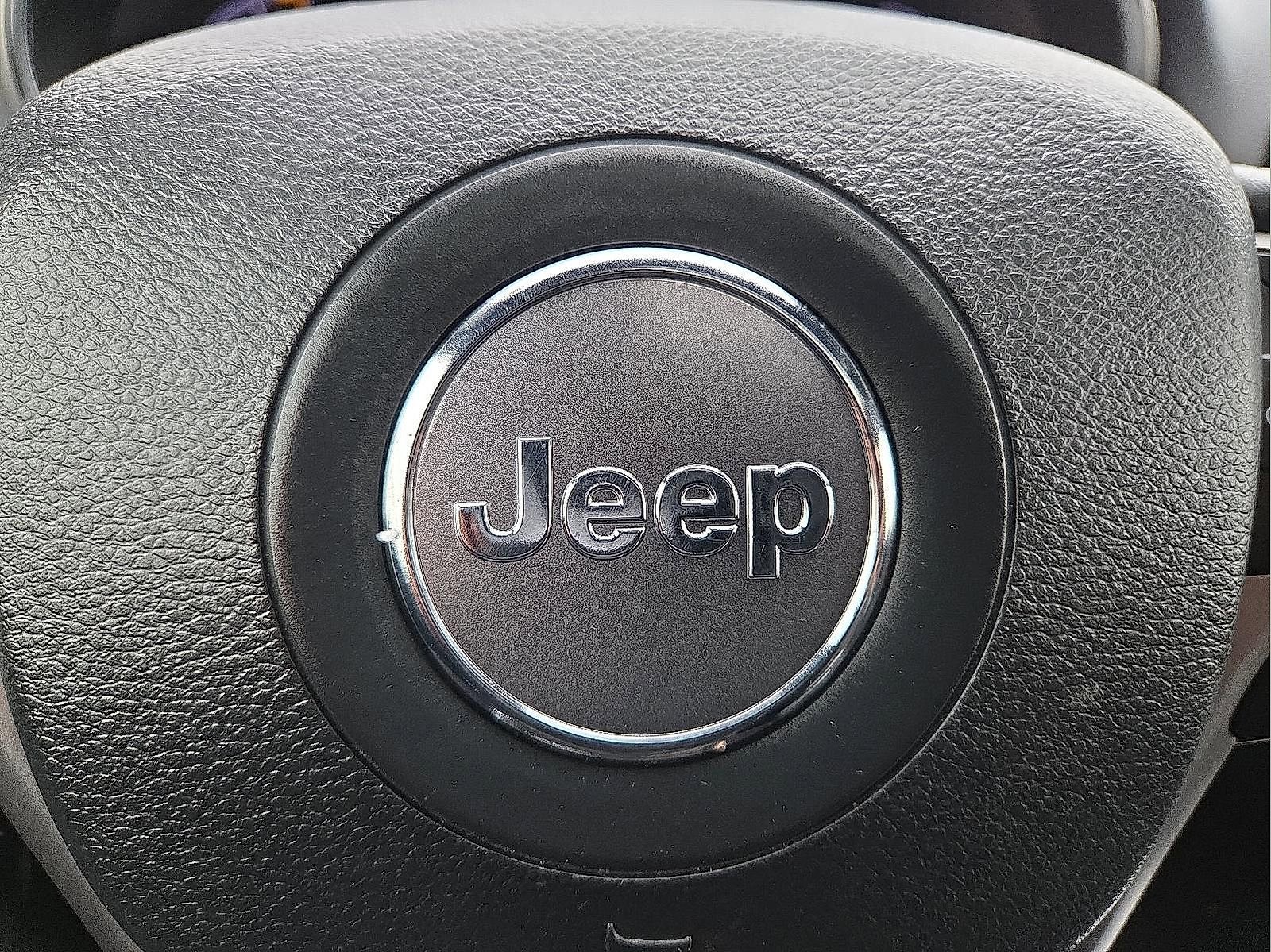 Used 2020 Jeep Grand Cherokee Altitude image 22