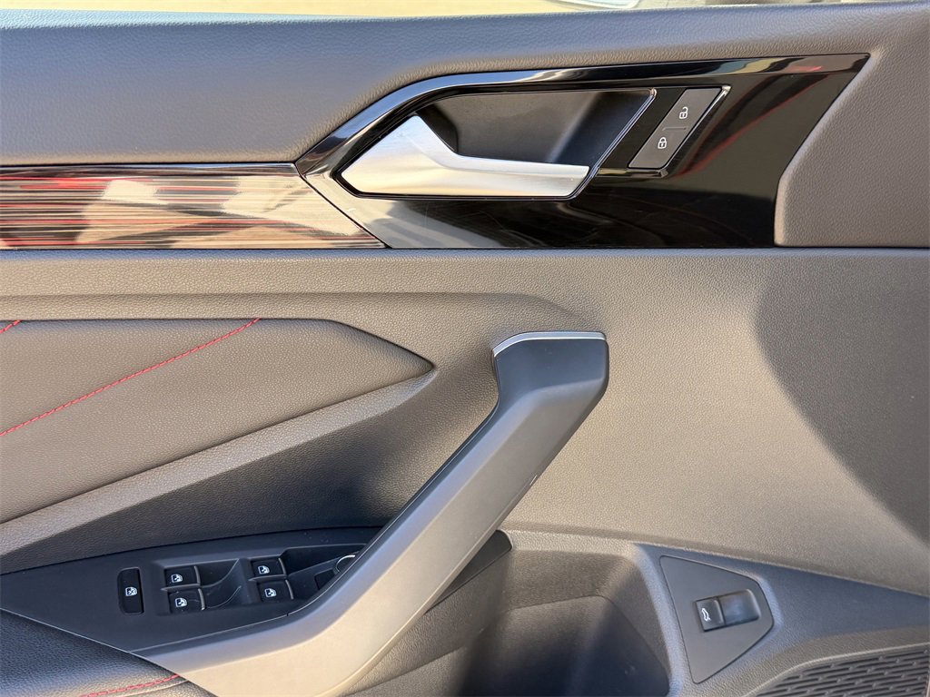 Certified 2024 Volkswagen Jetta GLI 40th Anniversary Edition image 11