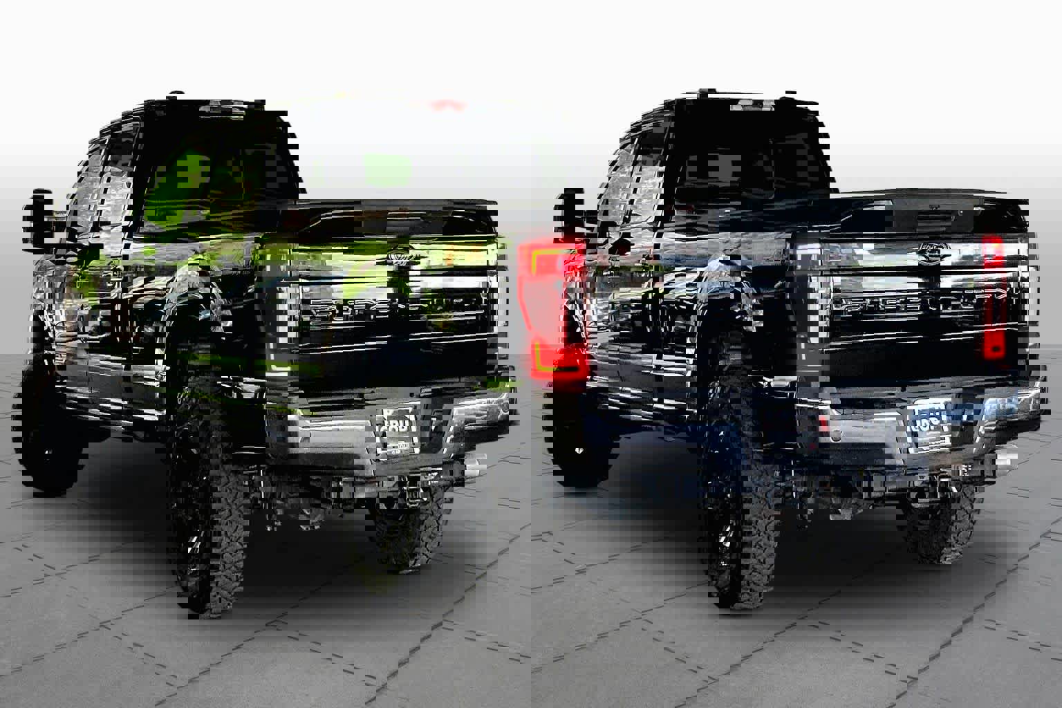 Used 2020 Ford F350 Lariat w/ Lariat Ultimate Package AWD/4WD image 11