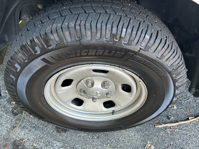 Used 2015 RAM 1500 Tradesman image 9