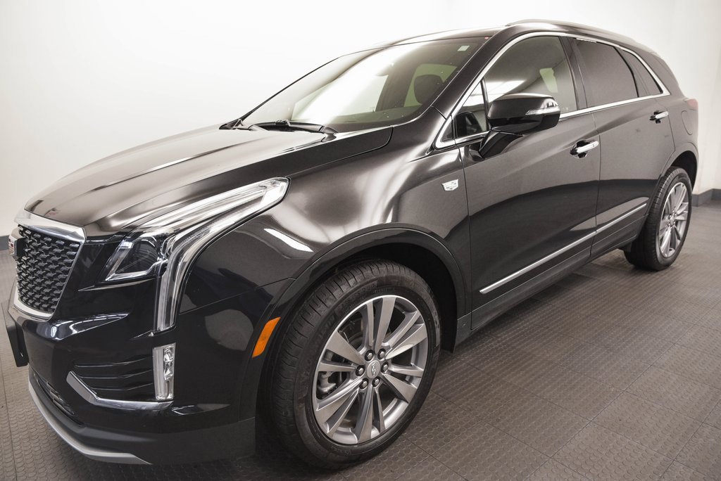 Certified 2025 Cadillac XT5 Premium Luxury image 3