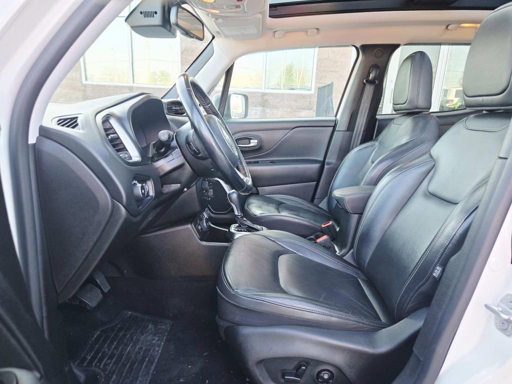 Used 2020 Jeep Renegade Limited image 12