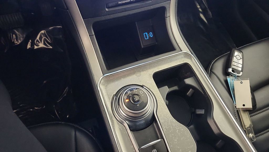 Used 2022 Ford Edge SEL w/ Convenience Package image 28