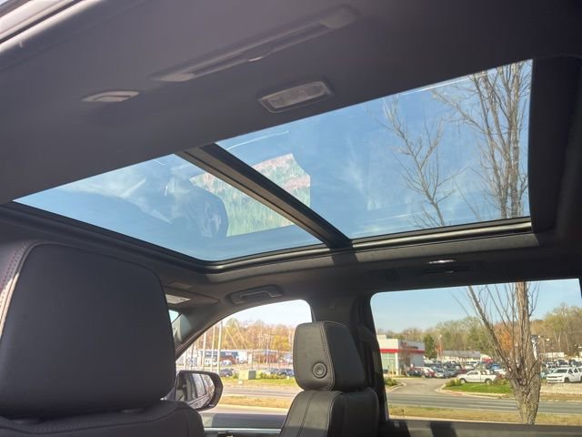 New 2026 Chevrolet Suburban RST w/ Comfort Package image 16