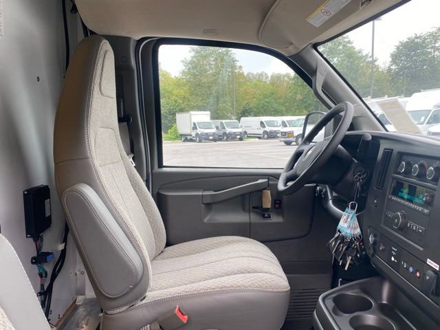 New 2025 Chevrolet Express 3500 w/ Power Convenience Package image 30