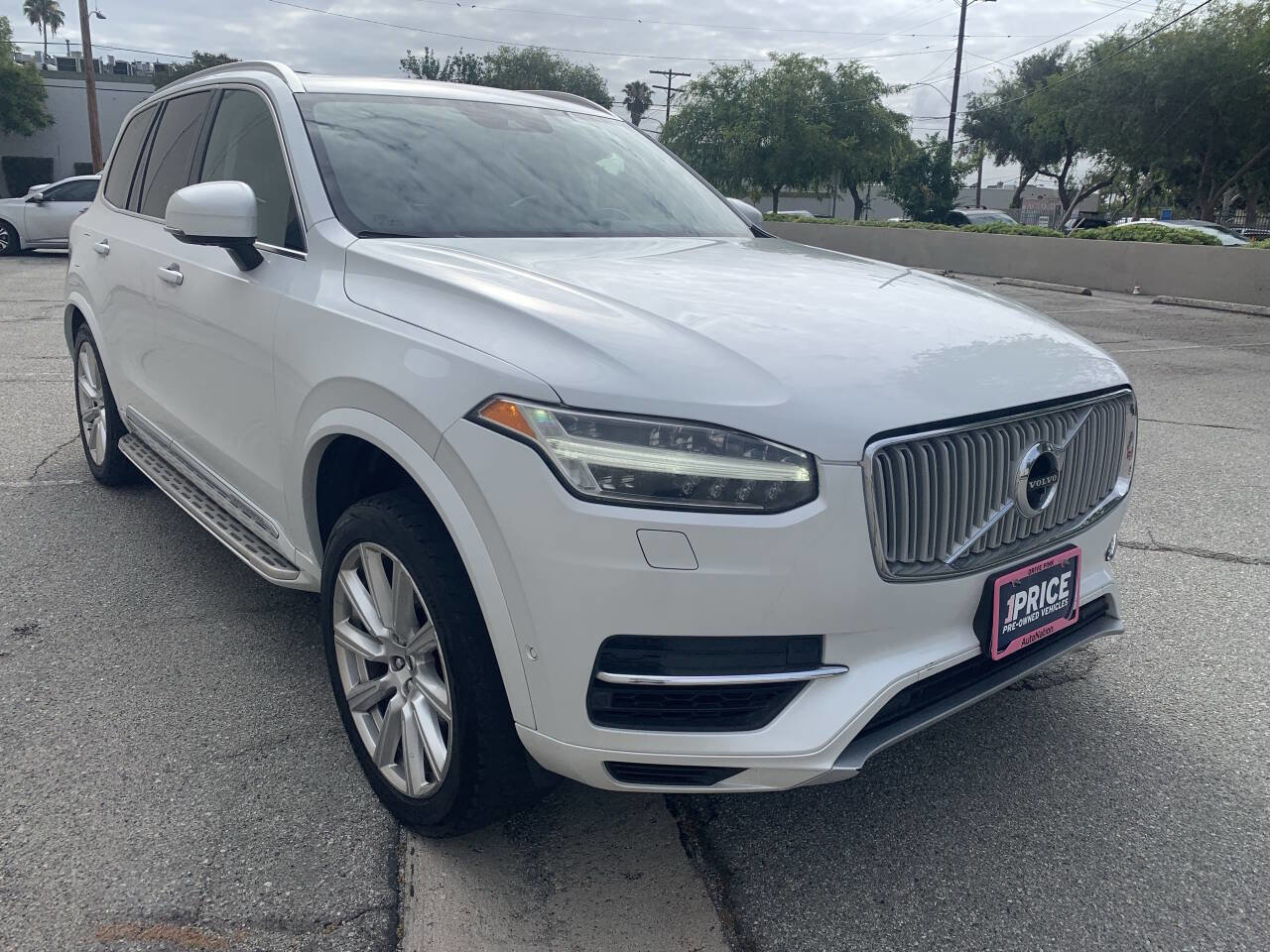 Used 2016 Volvo XC90 T8 Inscription w/ Vision Package AWD/4WD image 7