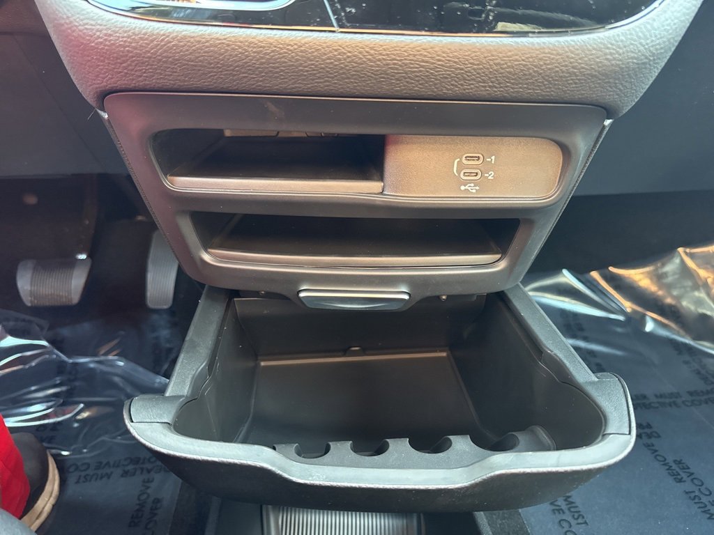 New 2026 Chrysler Pacifica Select image 17