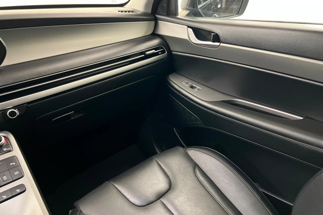 Used 2024 Hyundai Palisade SEL w/ Premium Package image 10