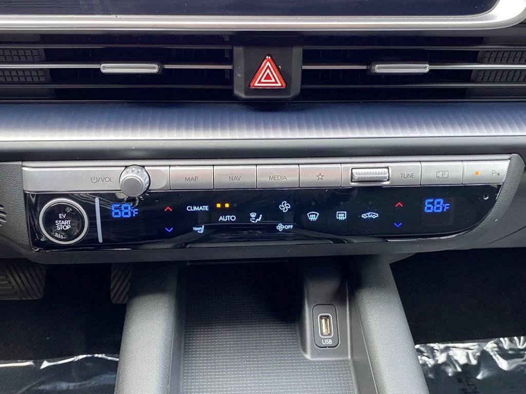 Used 2023 Hyundai Ioniq 6 SE RWD image 31