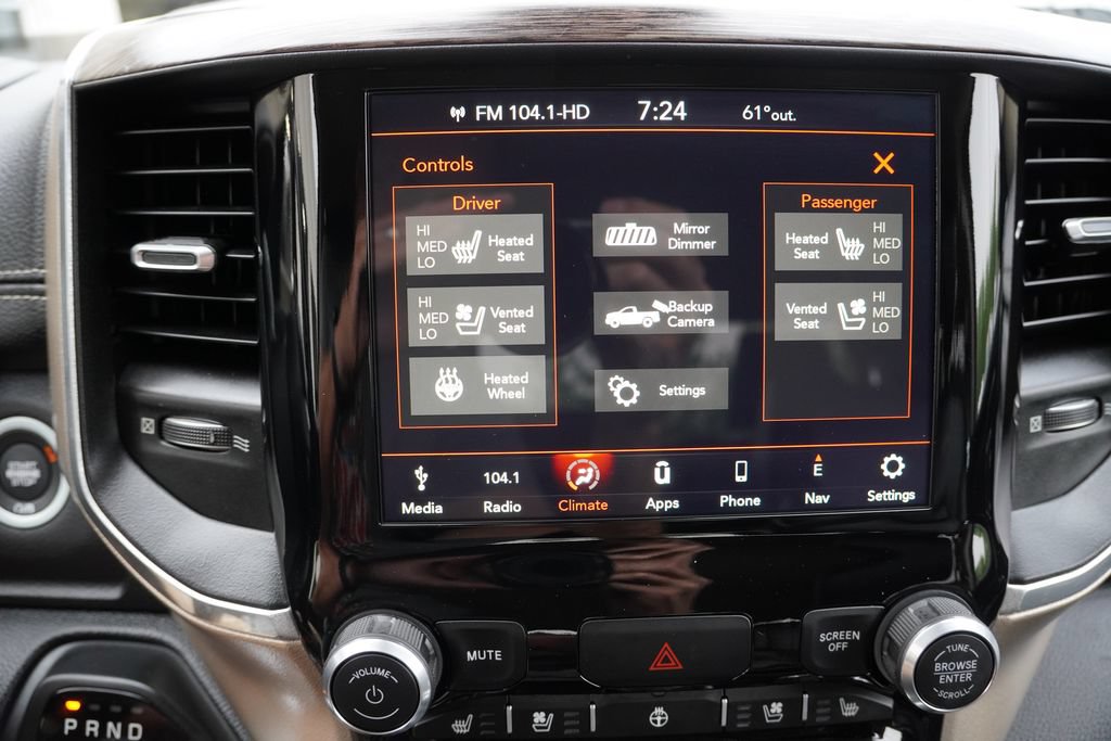 Certified 2019 RAM 1500 Laramie w/ Trailer Tow Group AWD/4WD image 27