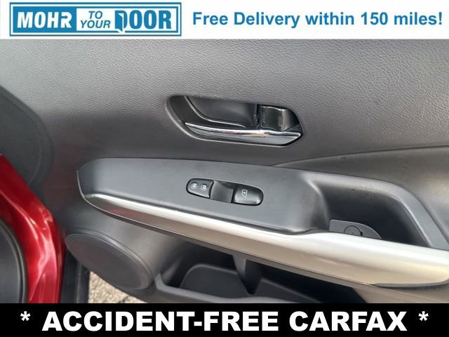 Used 2018 Nissan Kicks SR w/ Premium Package image 24