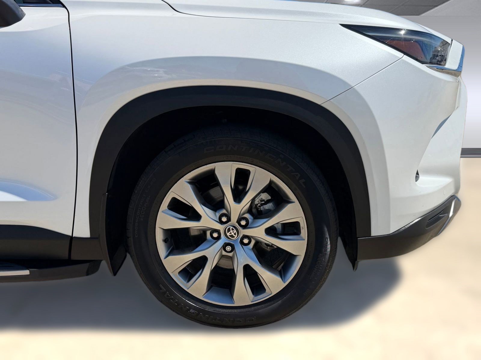 Used 2025 Toyota Grand Highlander Limited image 12