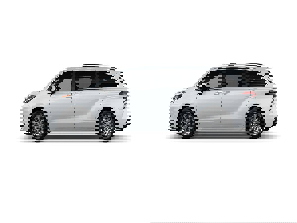 New 2026 Toyota Sienna XLE image 4