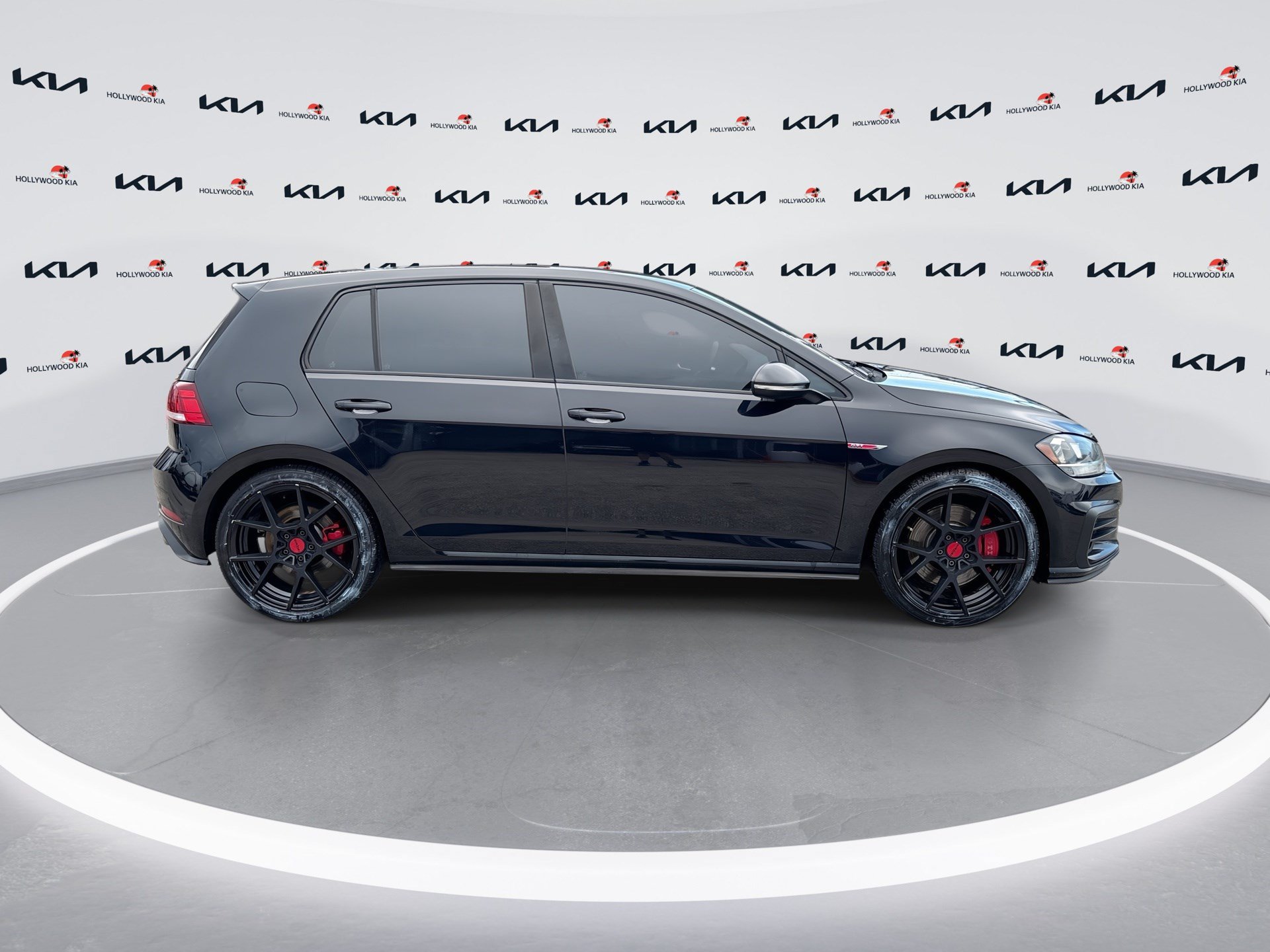 Used 2019 Volkswagen GTI 4-Door FWD image 9