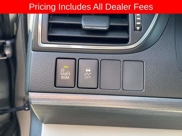 Used 2017 Toyota Camry XLE w/ Moonroof Package FWD image 21