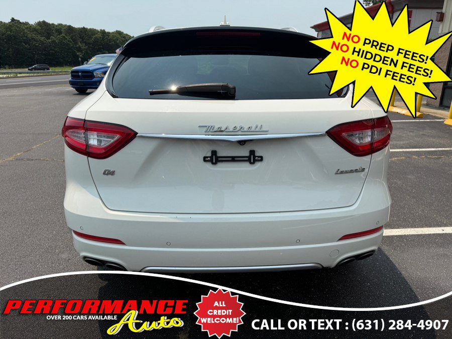 Used 2018 Maserati Levante GranLusso AWD/4WD image 20