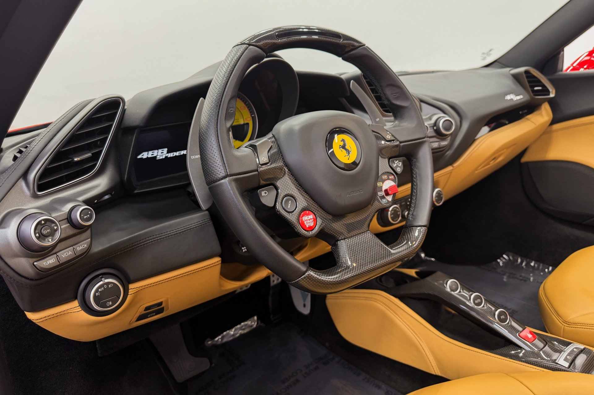 Used 2018 Ferrari 488 Spider RWD image 13