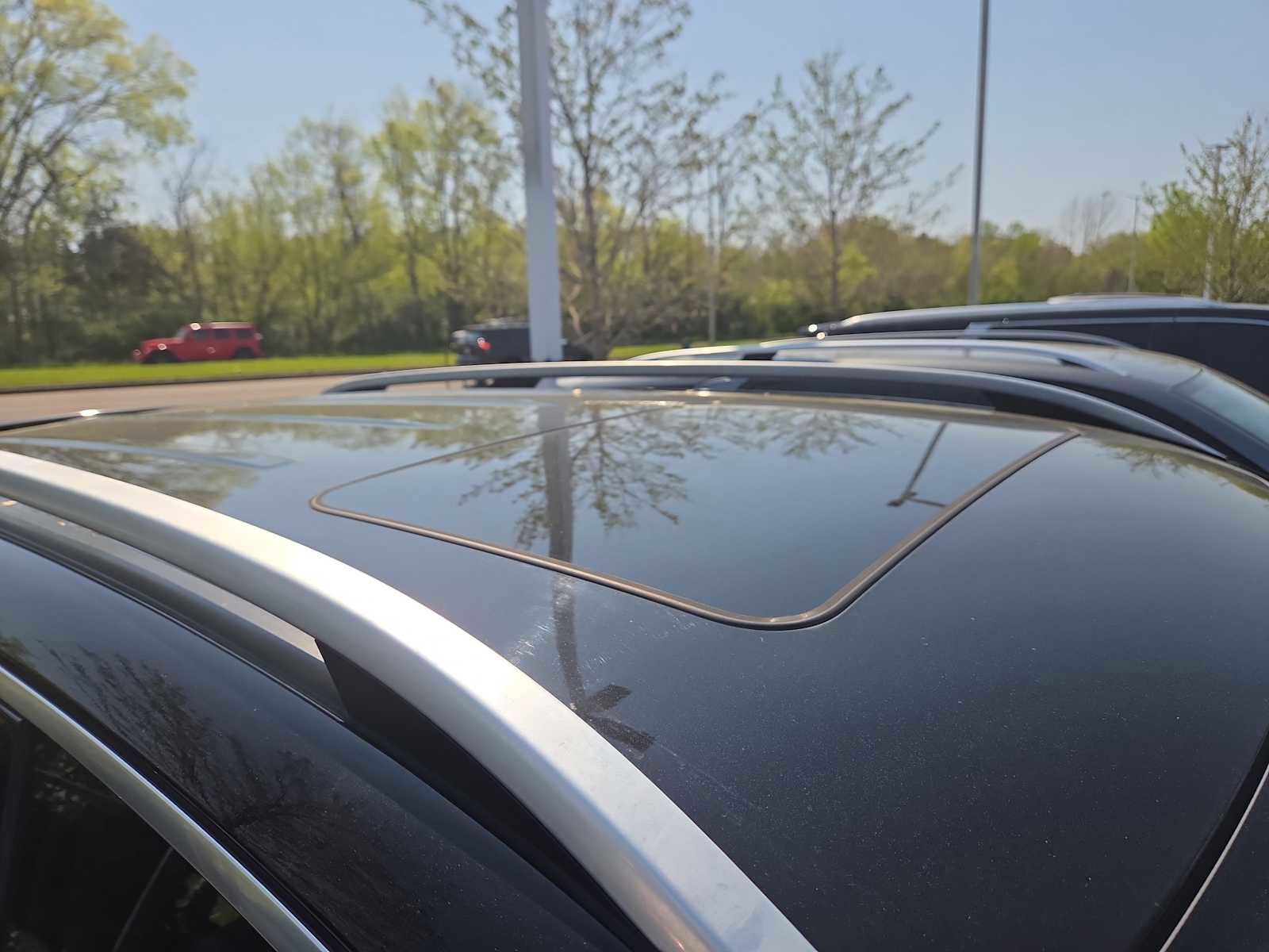 Used 2021 Mercedes-Benz GLE 350 4MATIC image 2