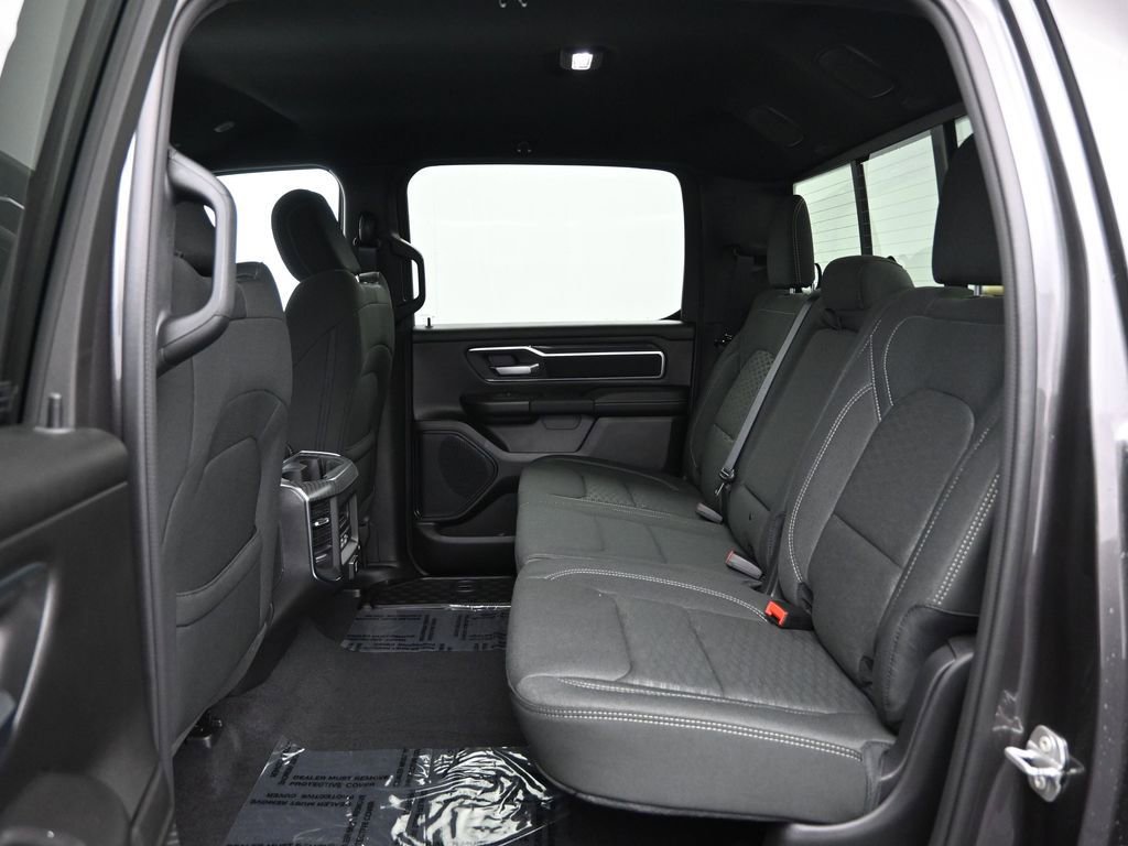 New 2026 RAM 1500 4x4 Crew Cab image 29