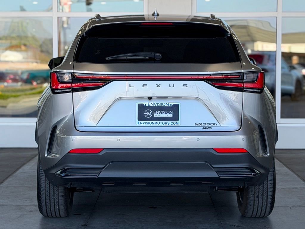 Used 2025 Lexus NX 350h AWD w/ Accessory Package (2T) image 11