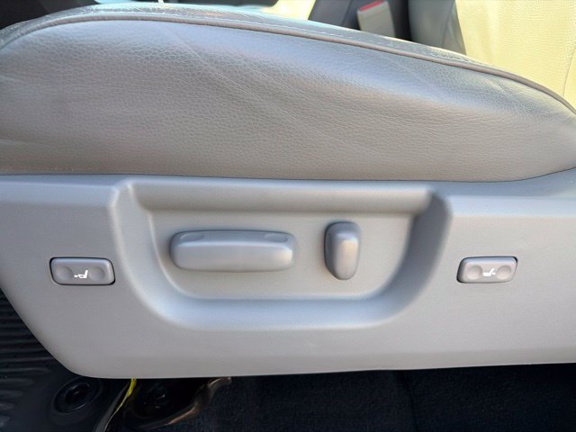 Used 2021 Toyota Sequoia Platinum AWD/4WD image 15