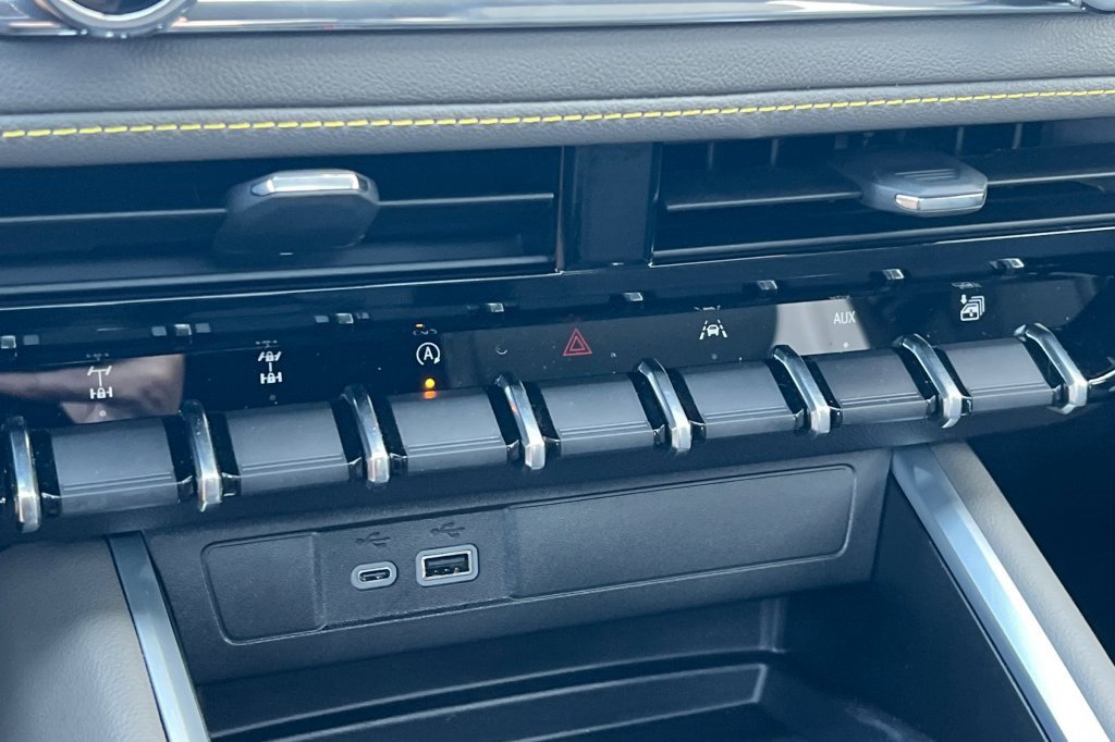 New 2026 Chevrolet Colorado ZR2 w/ Technology Package image 17