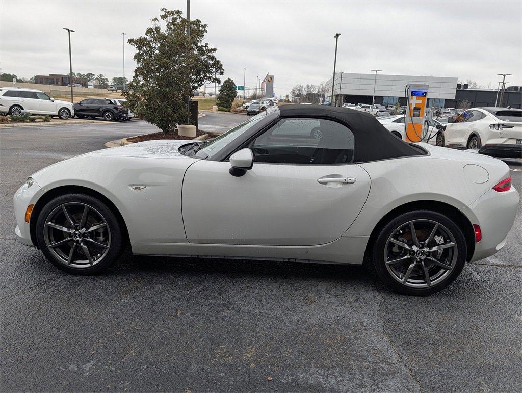 Used 2016 MAZDA MX-5 Miata Grand Touring image 8
