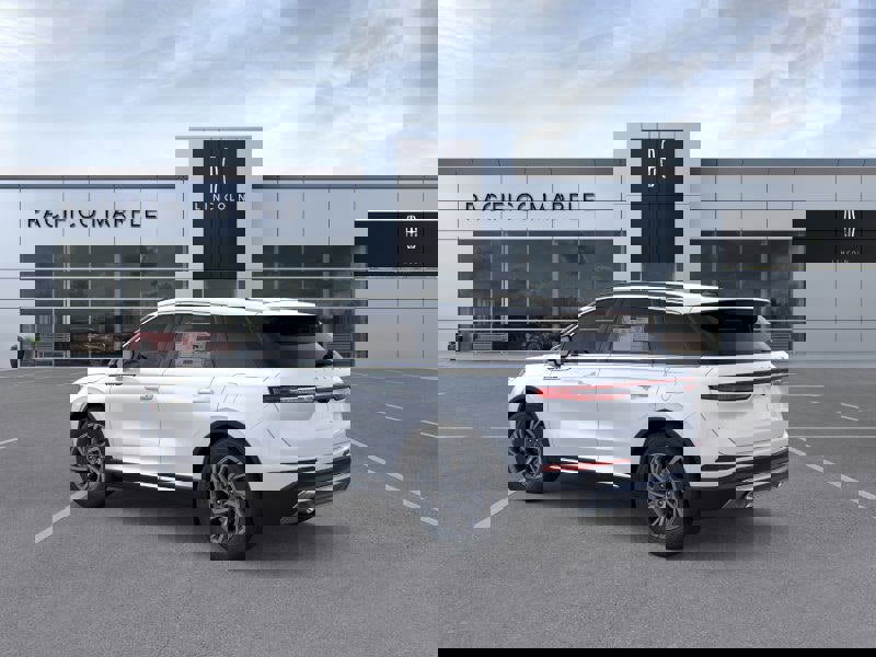 New 2026 Lincoln Corsair Premiere image 4