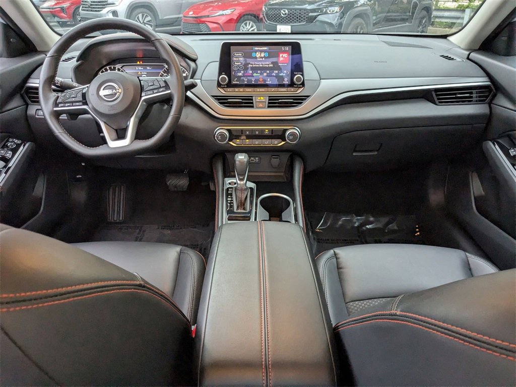 Used 2025 Nissan Altima 2.5 SR image 27