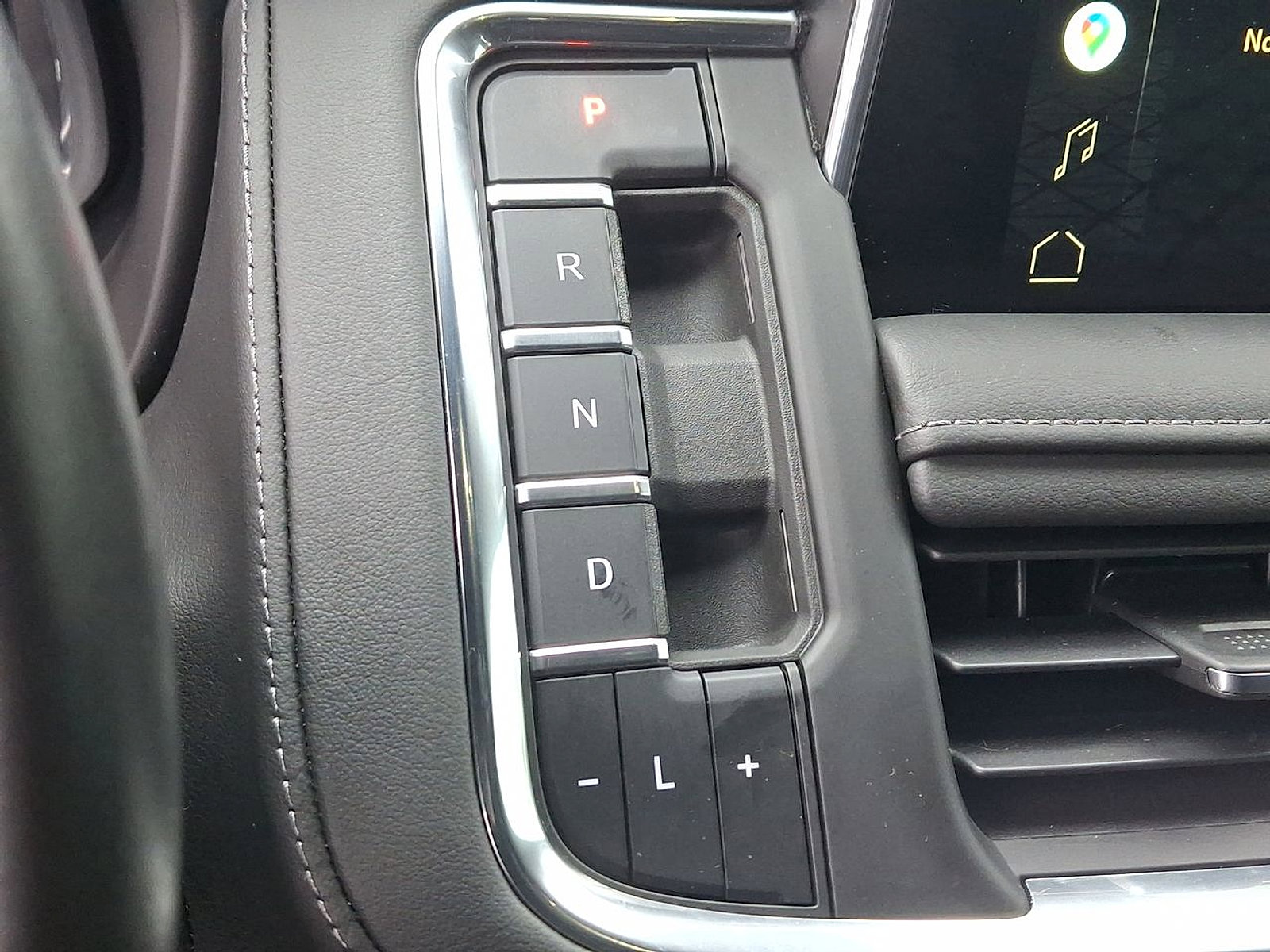 Certified 2022 GMC Yukon SLE w/ Gmc Pro Safety Plus Package image 12