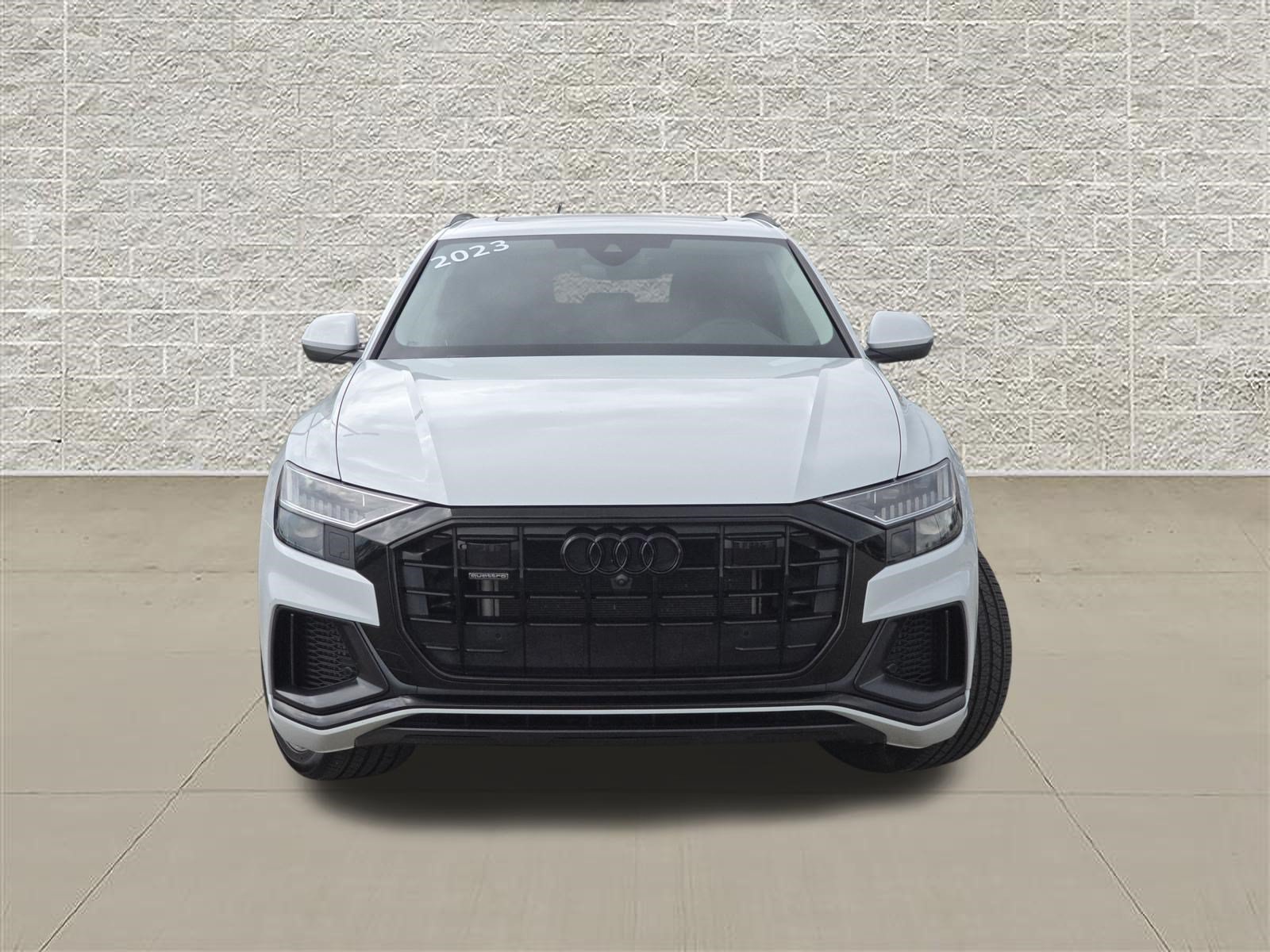 Used 2023 Audi Q8 Premium Plus AWD/4WD image 2