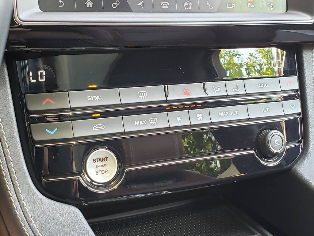 Used 2019 Jaguar F-PACE S AWD/4WD image 23
