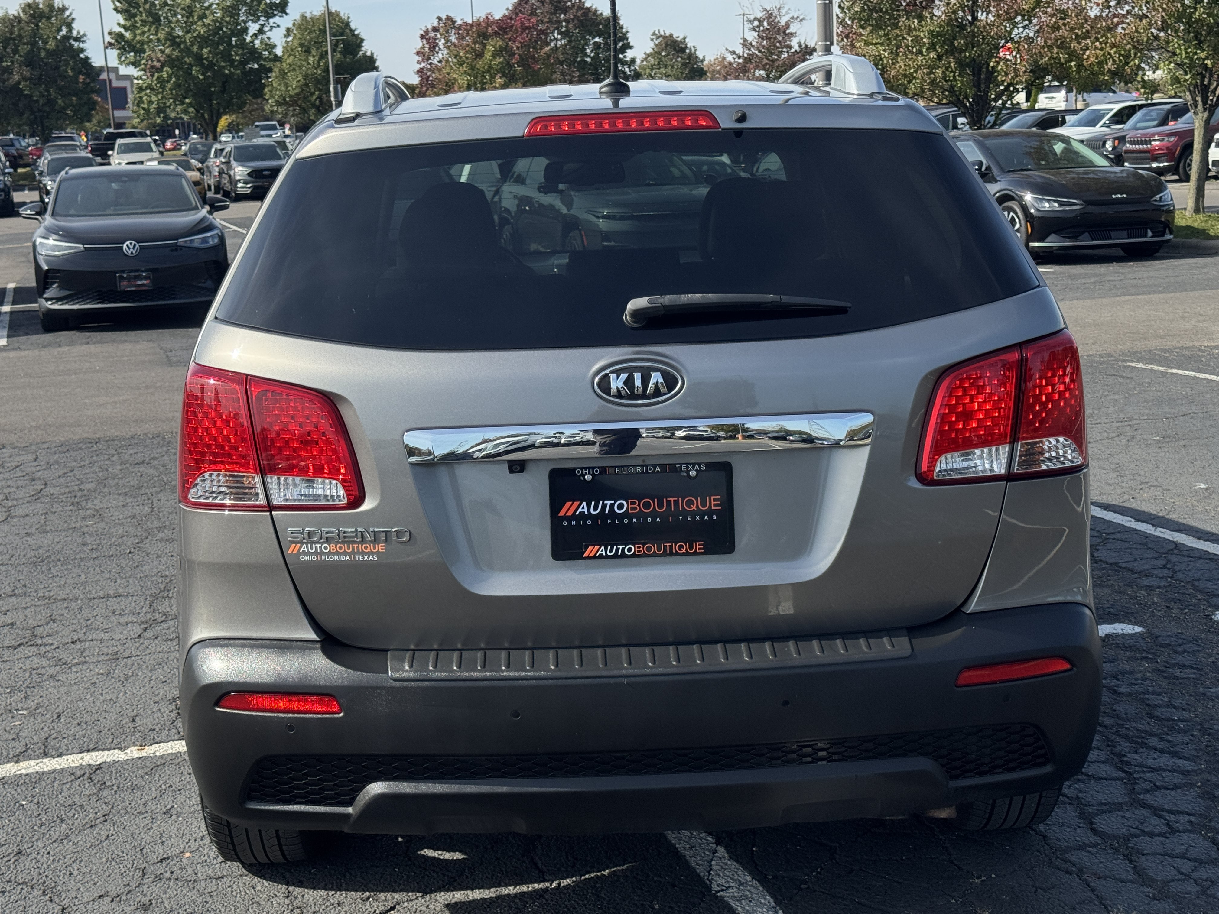 Used 2013 Kia Sorento LX w/ Convenience Pkg FWD image 9