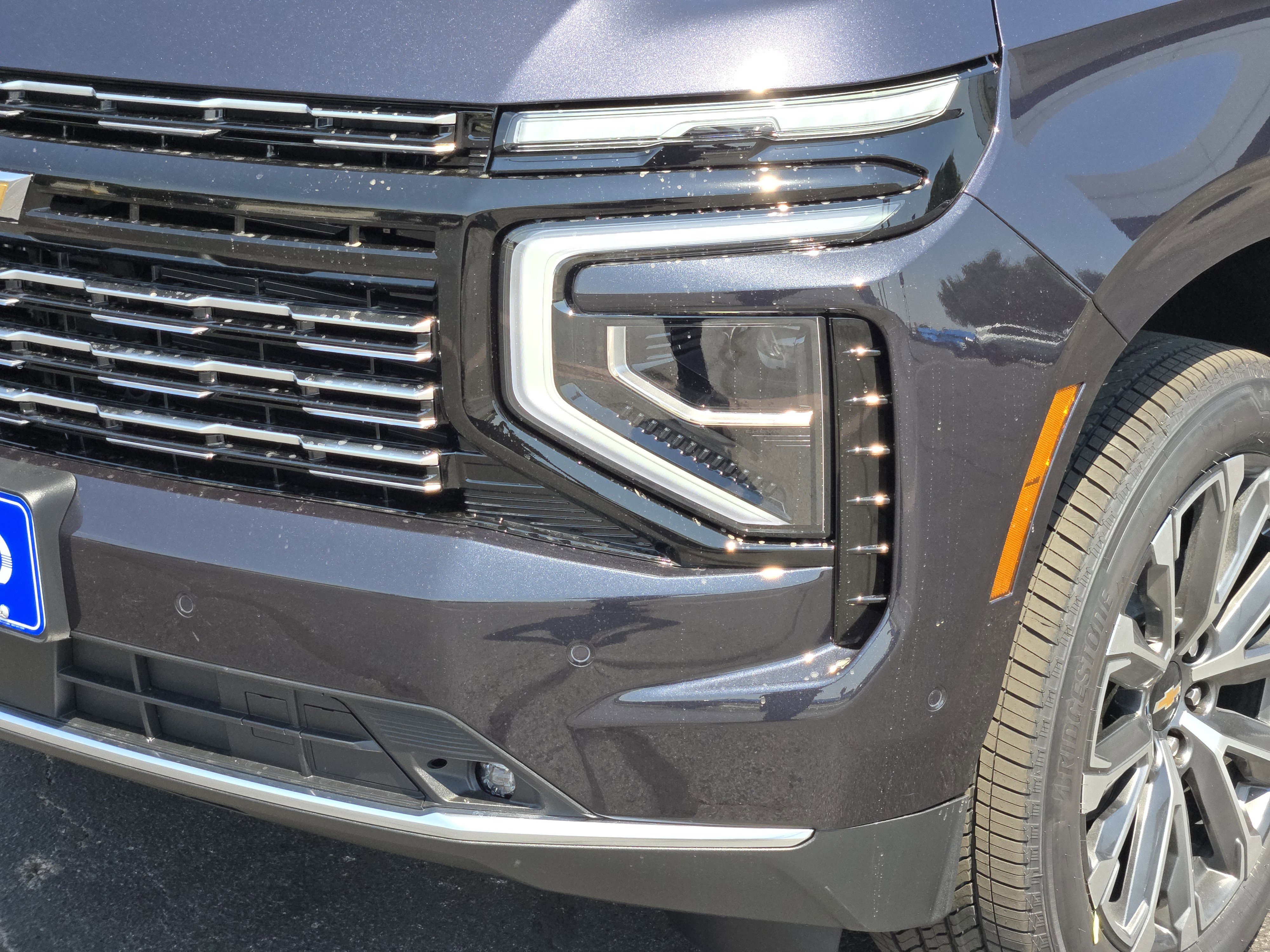 New 2026 Chevrolet Suburban High Country image 4