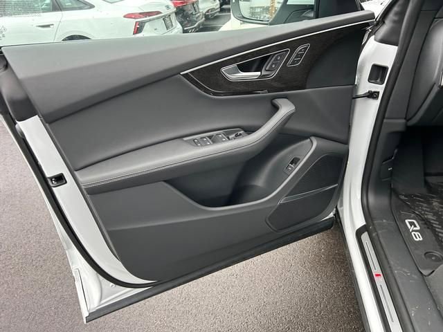New 2026 Audi Q8 Premium Plus image 9