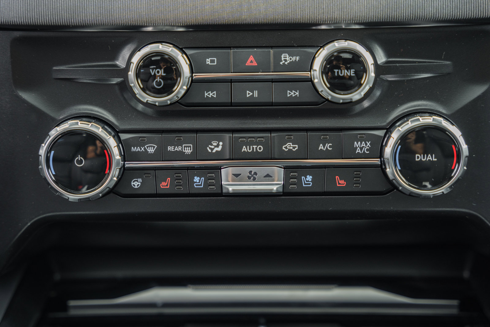 New 2026 Ford F250 Platinum AWD/4WD image 28